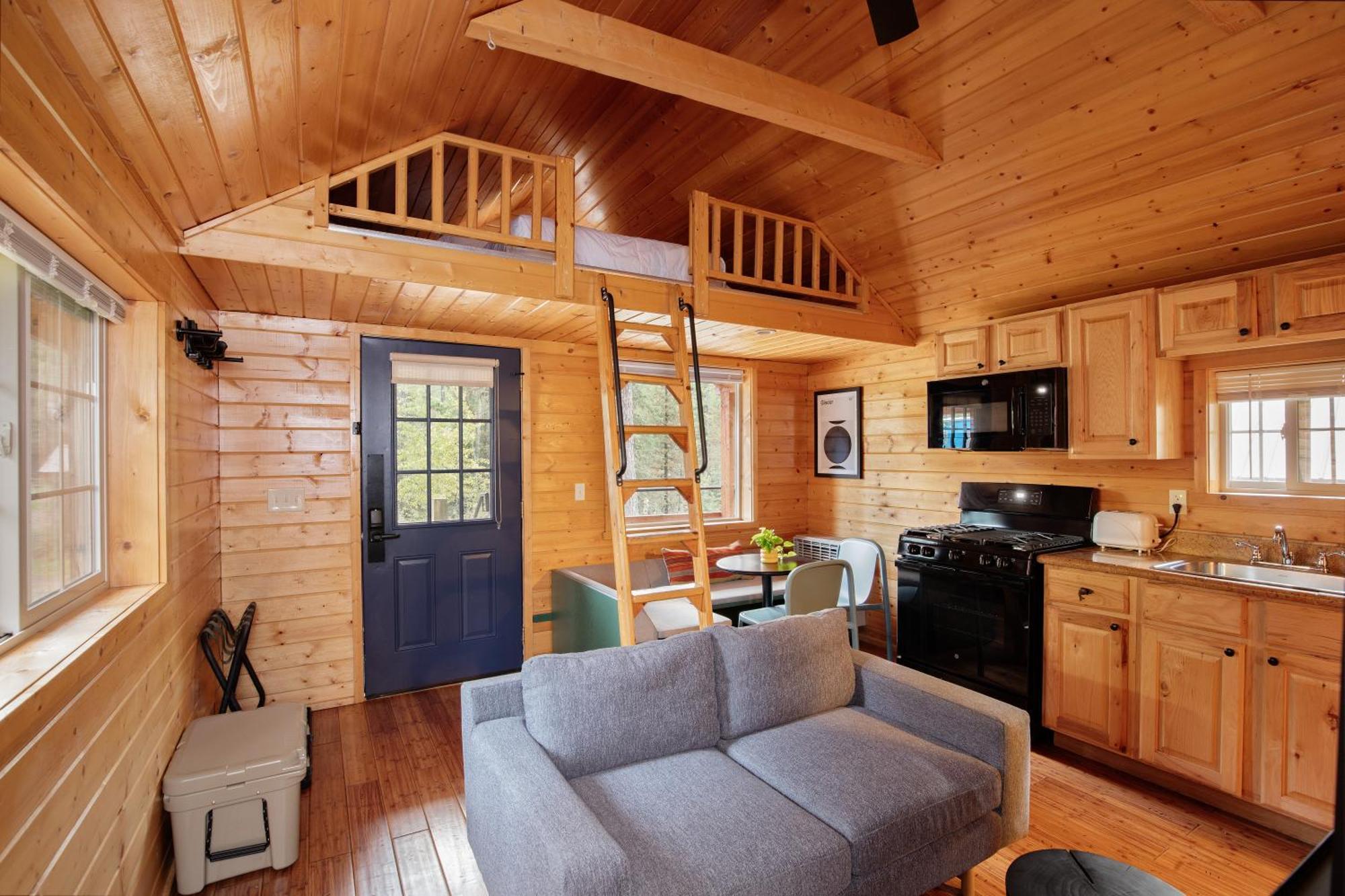 Loge Glacier National Park Essex 외부 사진