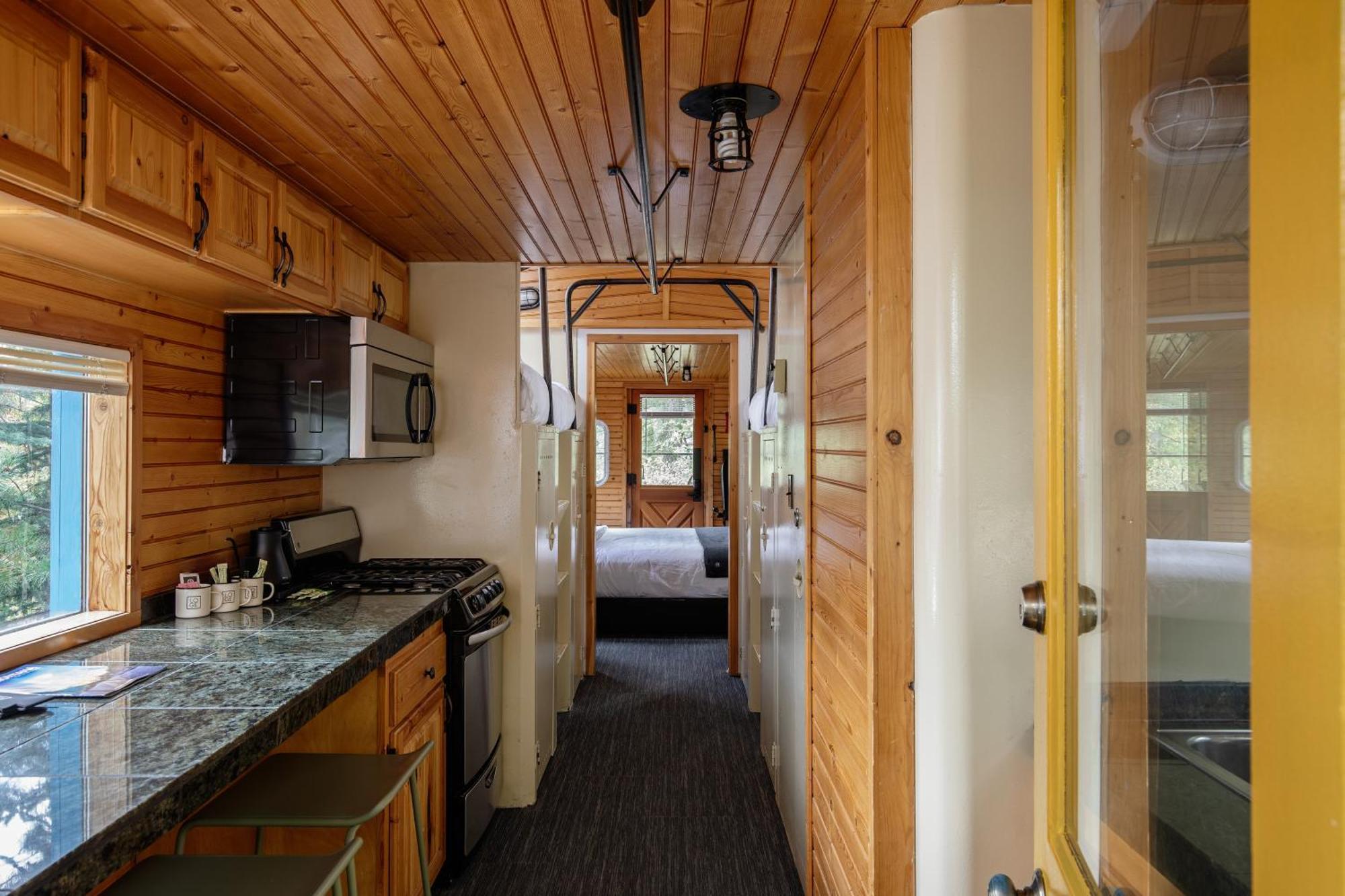 Loge Glacier National Park Essex 외부 사진